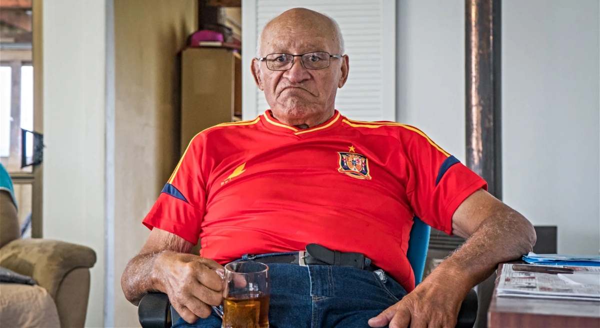 Un descendiente maorí de Manuel José de Frutos con la camiseta de España