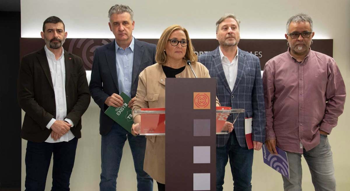 partidos oposicion piden cese vox
