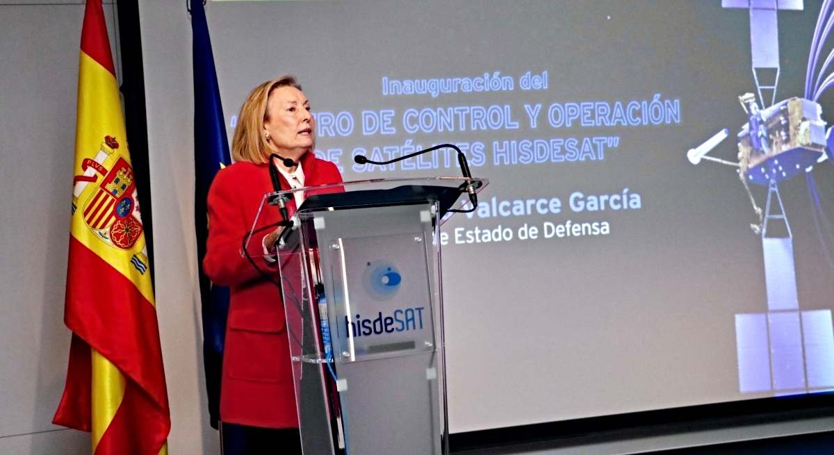 La secretaria de Estado de Defensa, Amparo Valcarce, en la inauguración del Centro de Control de Satélites de Hisdesat, en Hoyo de Manzanares (Madrid) / EP