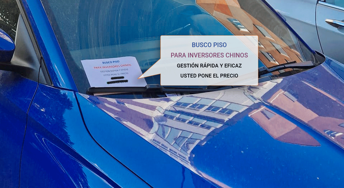 Anuncio en un coche de un inversor chino interesado en comprar vivienda. Foto: elEconomista.es