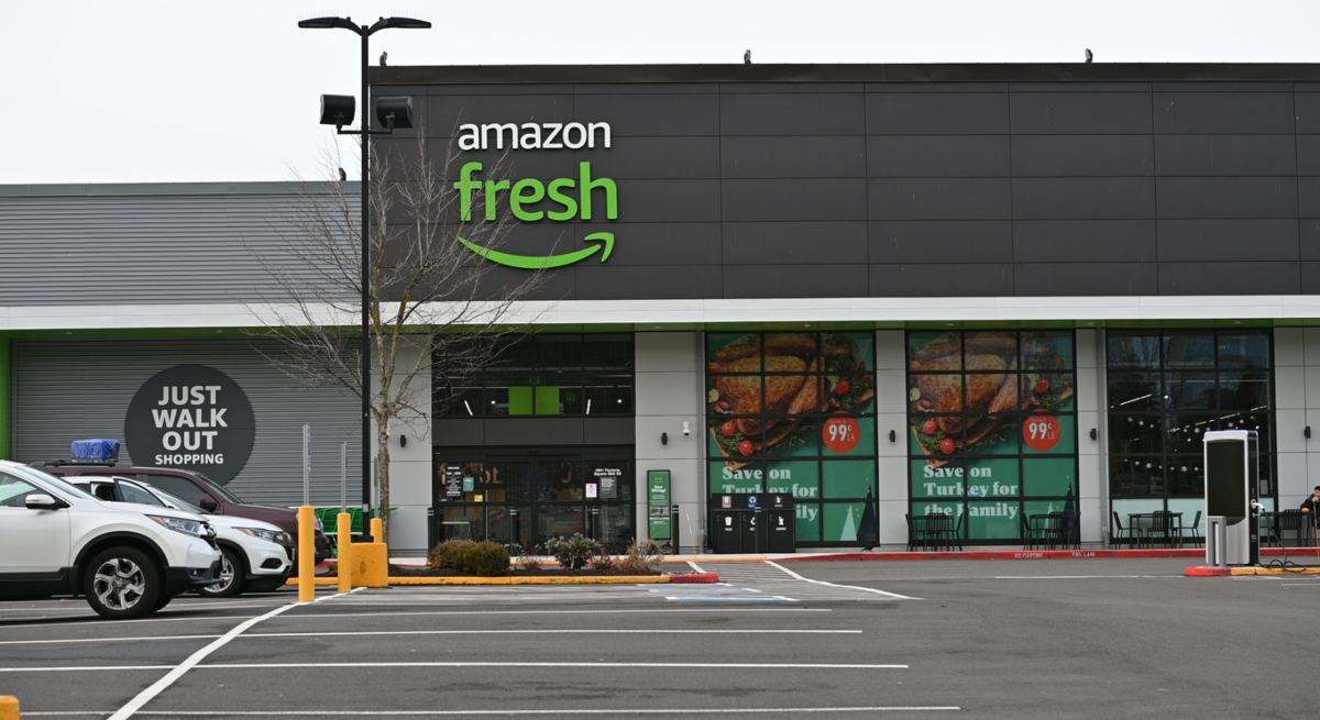 establecimiento tienda supermercado amazon fresh