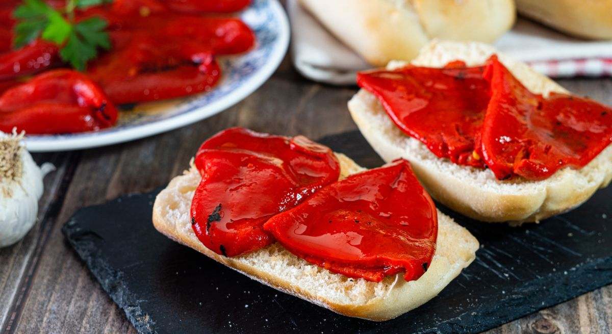 Ni ajo ni azúcar: el sencillo truco de Navarra para preparar los pimientos del piquillo más deliciosos