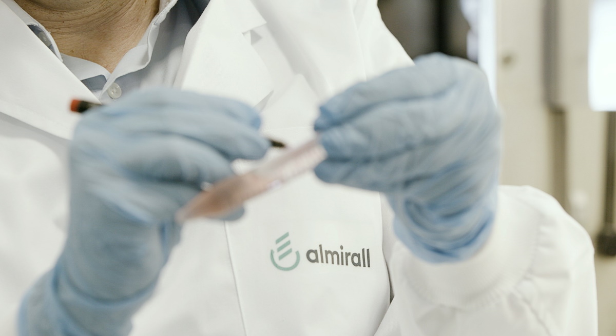 almirall.jpg