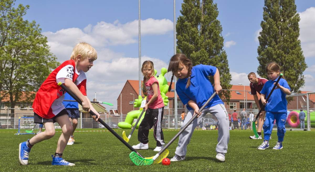 ninos-hacen-deporte-dreamstime.jpg