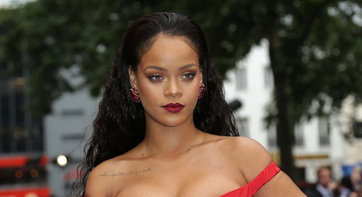 rihanna-criticas-portada-interview.jpg