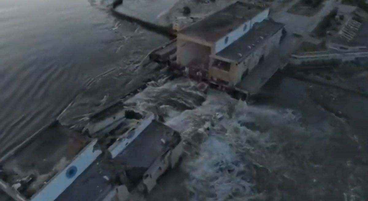 inundacion-presa-ucrania-twitter.jpg