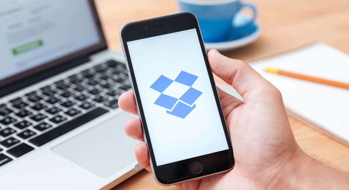 dropbox-movil-recurso-dreamstime.jpg