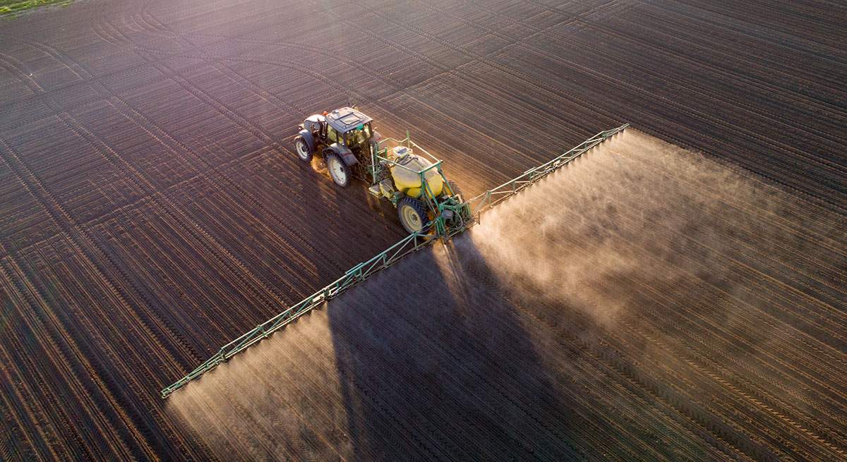 tractor1200x655-istock.jpg