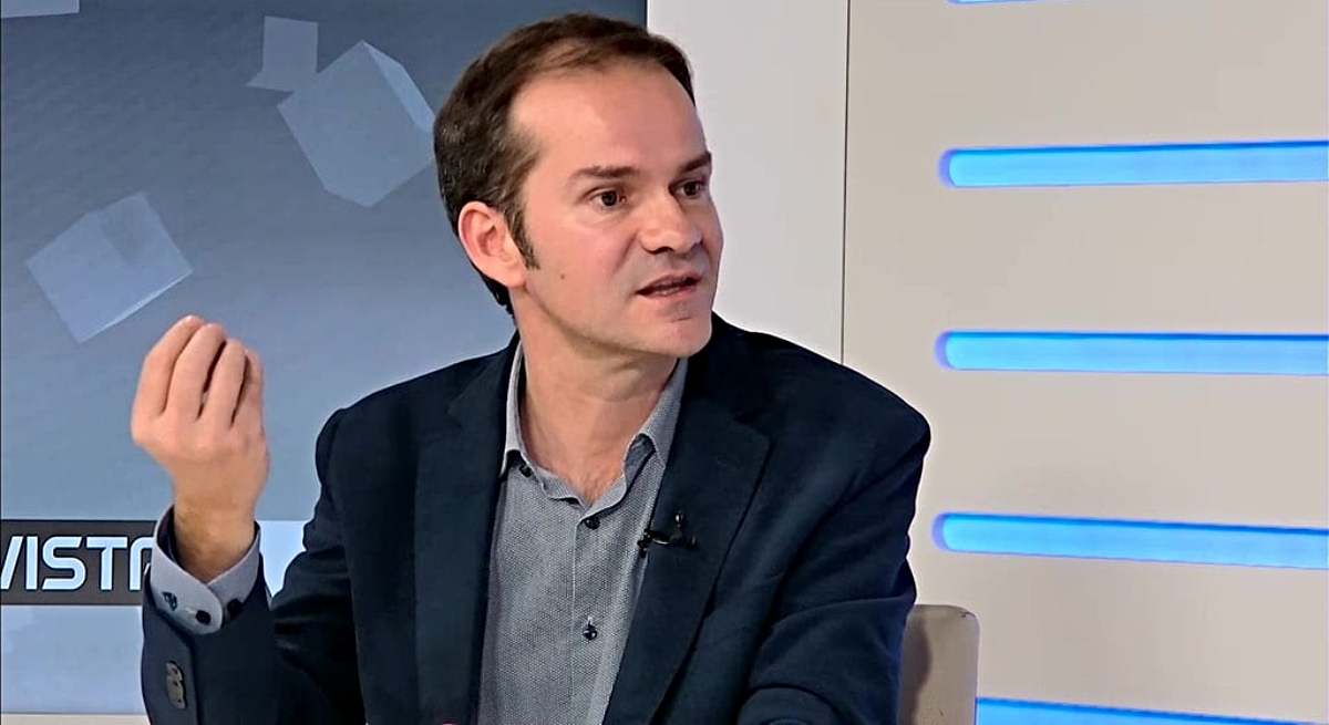 Manel de la Vega, portavoz del PSOE en Educación y senador por Tarragona