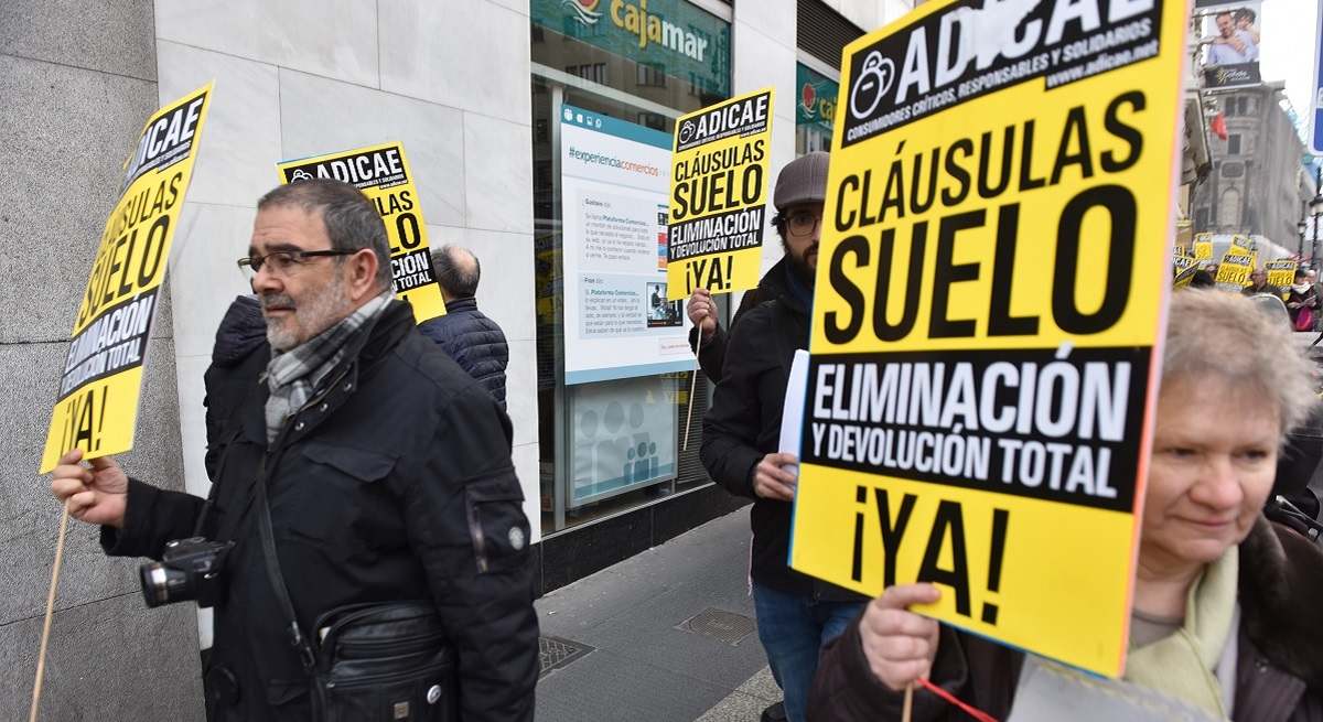 Imagen de archivo de una protesta contra las 'cláusulas suelo'