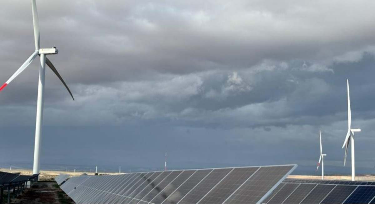 Planta híbrida construida por GES en Aragón. / GES