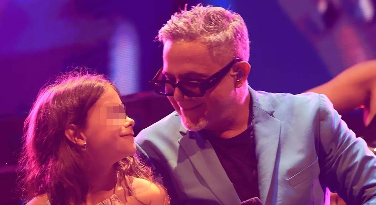 alejandro-sanz-hija-escenario-1200.jpg