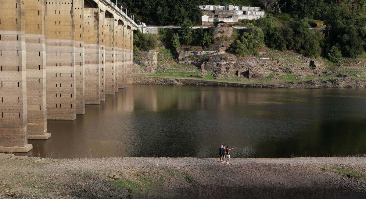 EuropaPress_5366892_embalse_belesar_rio_mino_agosto_2023_lugo_galicia_espana_ayuntamientos-1.jpg