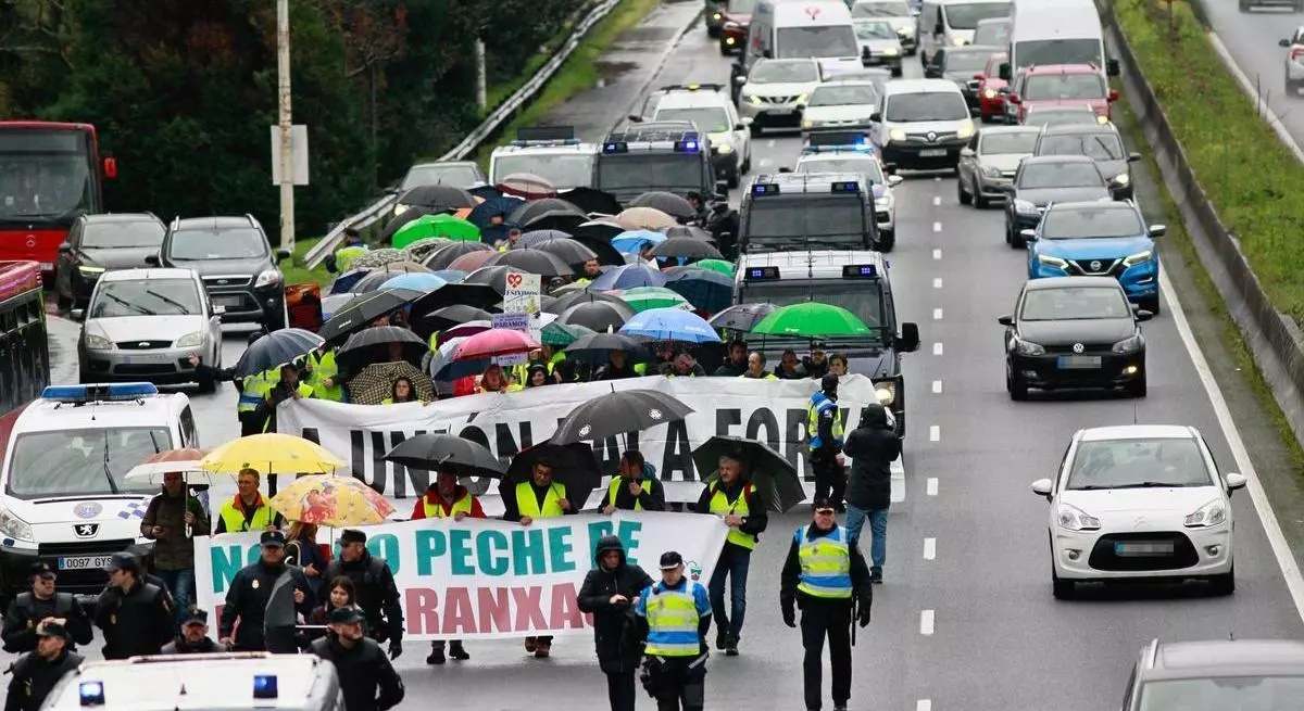 Ganaderos protestan en A Coruña por la PAC.