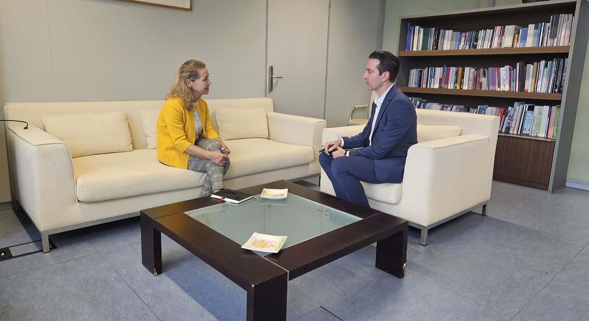 Consejera-y-Agregado-EEUU.jpg