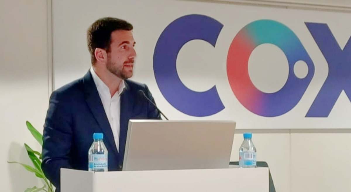 Enrique Riquelme, CEO de Cox, en un acto público en Sevilla.