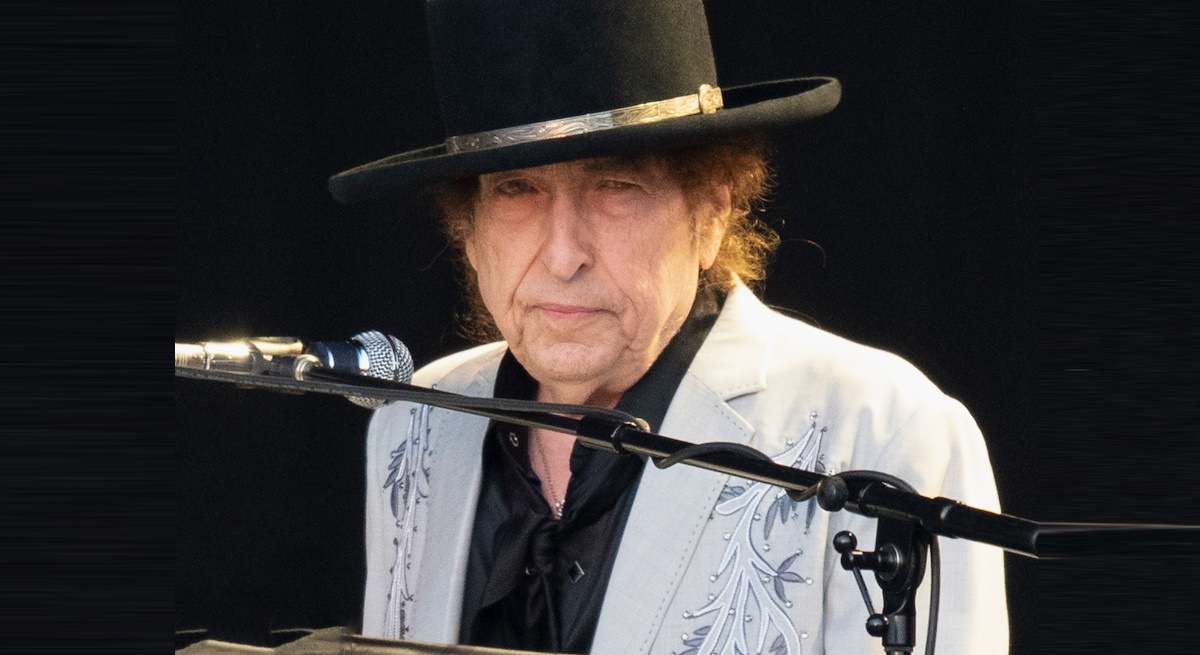 bob-dylan-1200.jpg