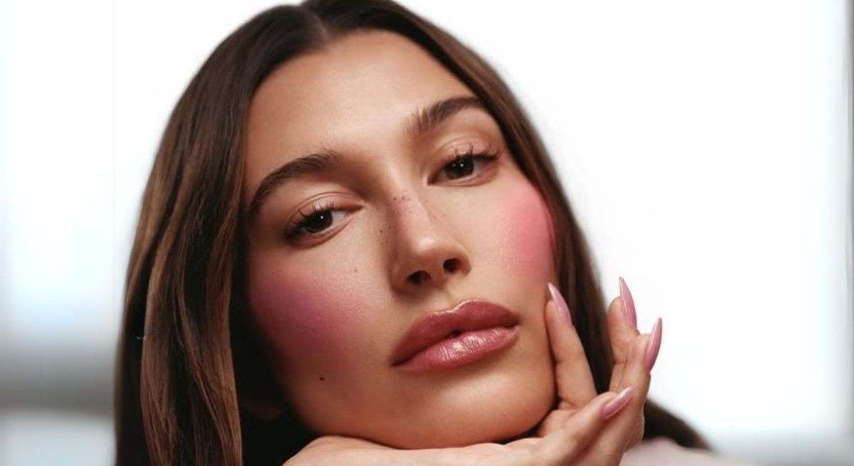 Hailey-Bieber------.jpg