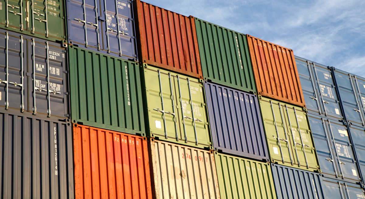 contenedores-comercio-transporte-carga-1200-dreamstime.jpg