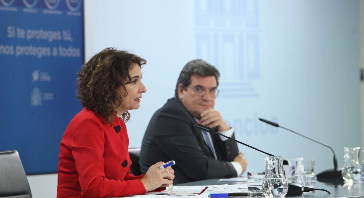 La-ministra-de-Hacienda-y-el-de-Seguridad-Social.jpg