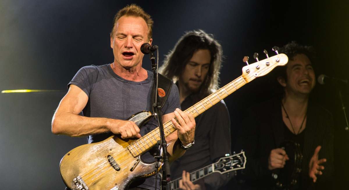 sting-alamy.jpg