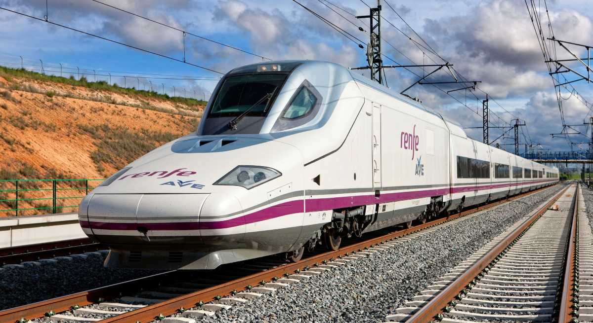 tren-ave-renfe-europapress.jpg