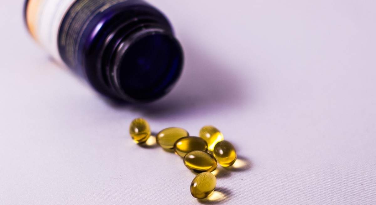 pills-g68085edaf_1280-1.jpg