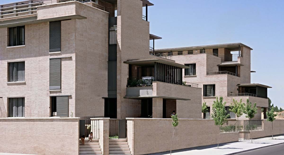 Un edificio de viviendas