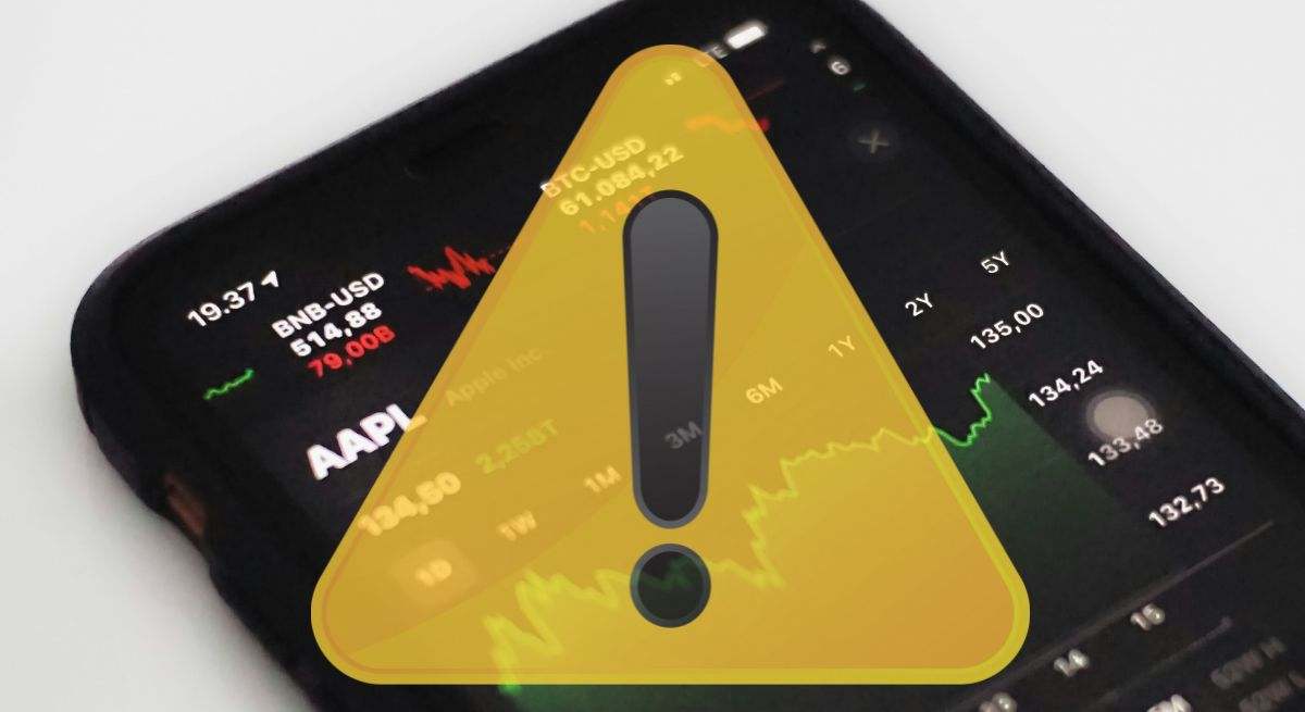 Los bancos alertan de una nueva estafa que llega por WhatsApp: "Muchos han perdido los ahorros de toda su vida"