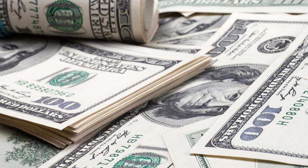 dolares-dinero-billetes-dreamstime.jpg