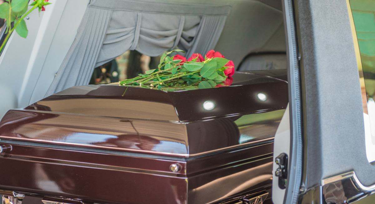 entierro_ataud_cementerio