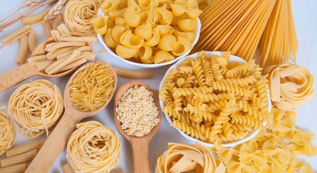 Distintas variedades de pasta seca como los espagueti o las caracolas