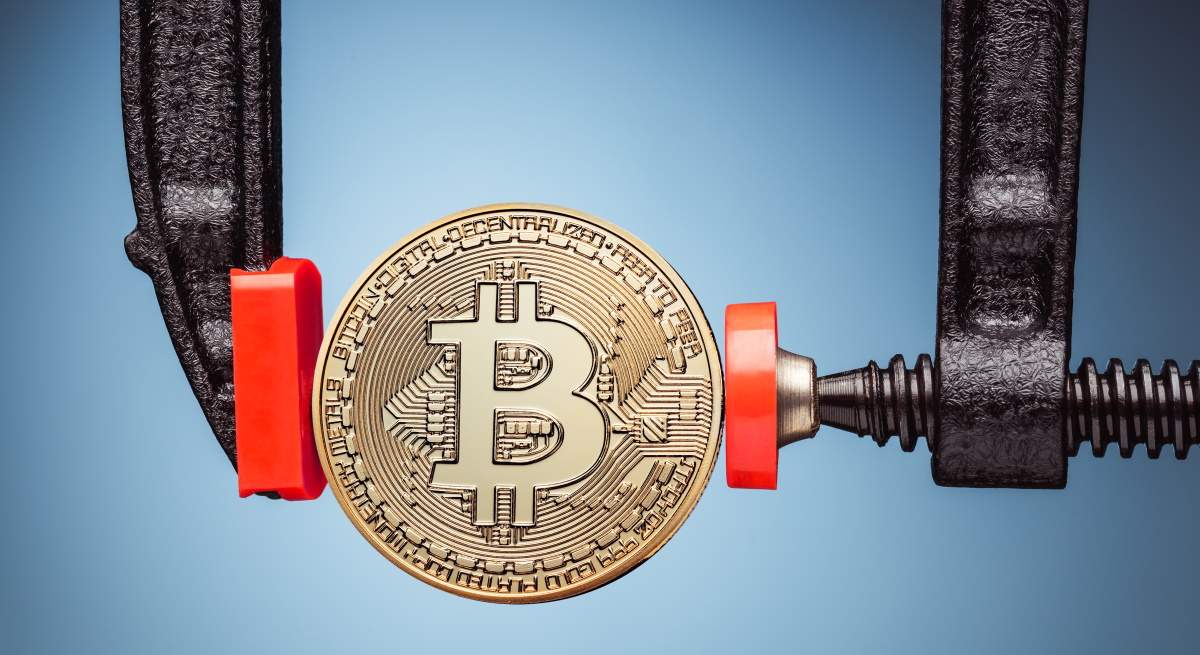 bitcoin-moneda-aprieta.jpg