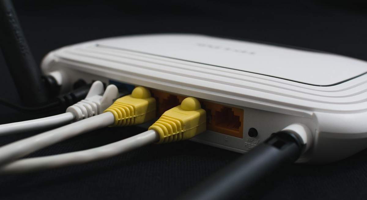 wireless-gf00dffb5a_1280-1.jpg