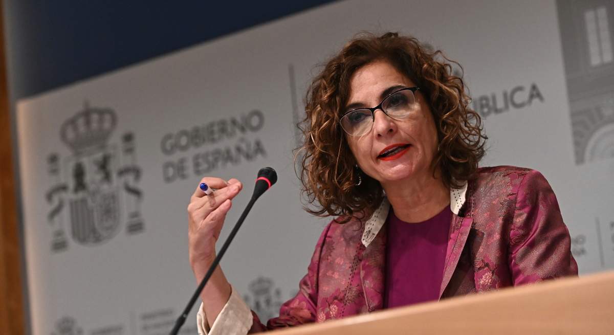 montero-impuestos-29sept22-efe.jpg