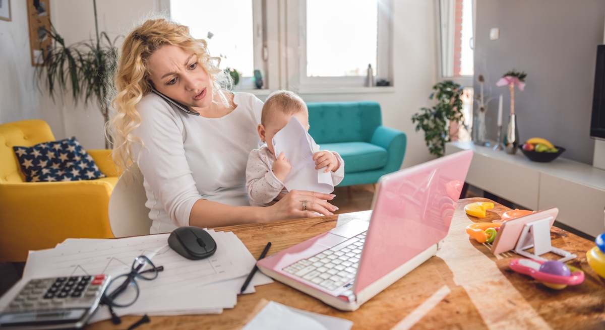 Madre_trabajo_en_casa_iStock.jpg
