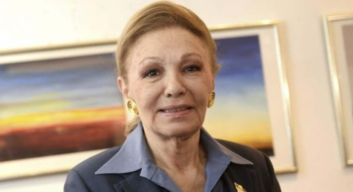 Farah Diba 