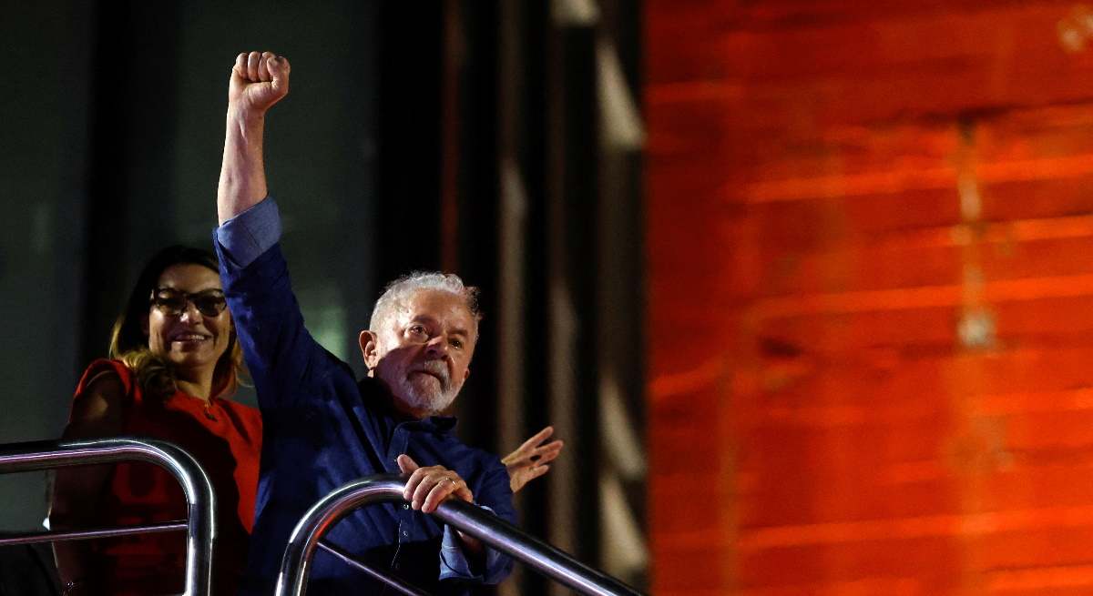 lula-da-silva-celebra-victoria-elecciones-presidenciales-brasil-31octubre2022-reuters-1200x655.jpg