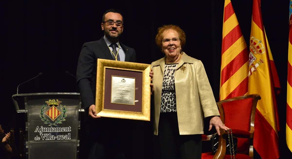 Dolores Cortés, con el alcalde de Vila-real.