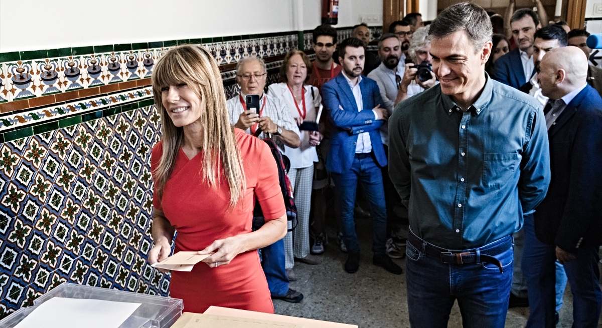 Begoña Gómez y Pedro Sánchez votan / EP
