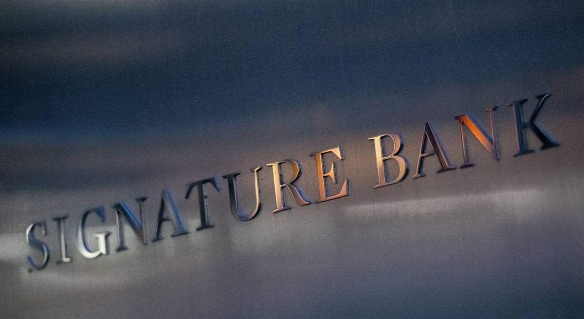 signature-bank-bloomberg.jpg