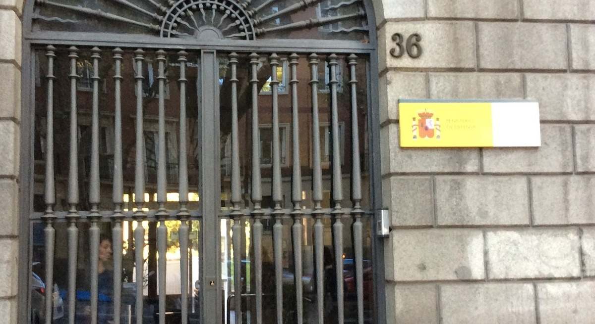 Entrada del Tribunal Militar Central