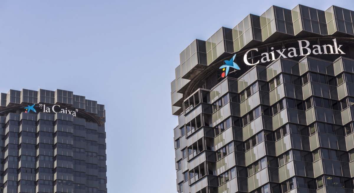 Edificio de CaixaBank. Dreamstime.