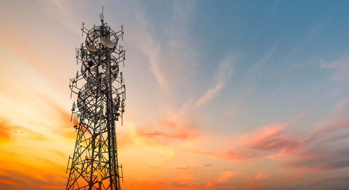 iStock-1328094196-telecomunicaciones.jpg