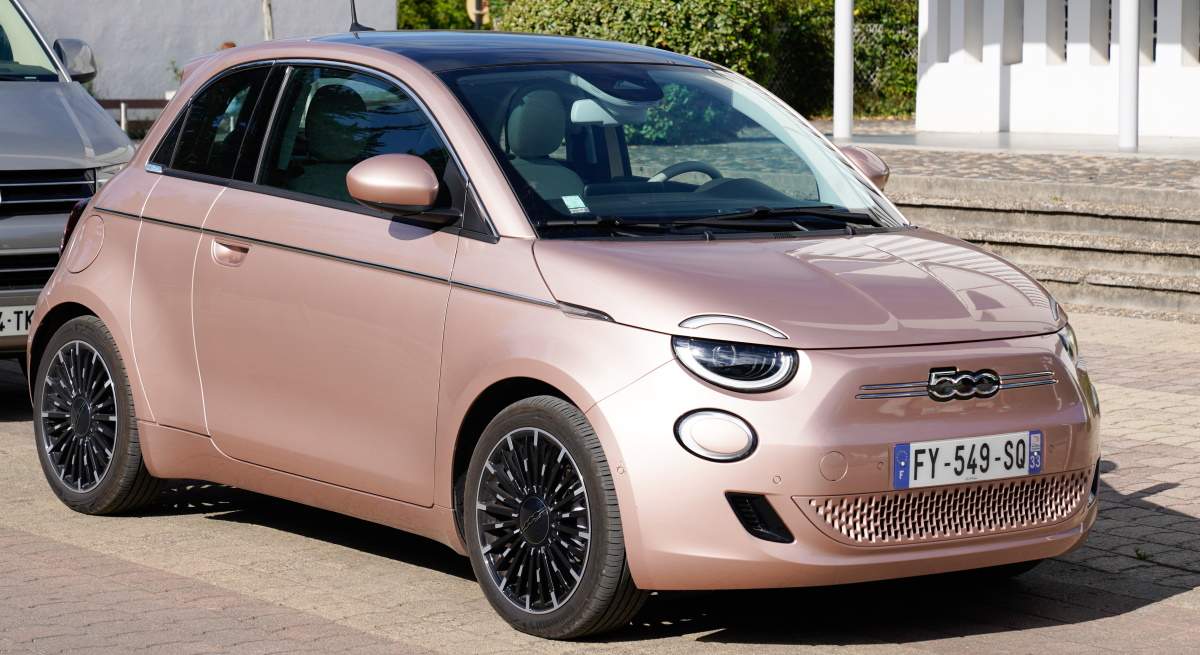 fiat-500-electrico-1200x655.jpg