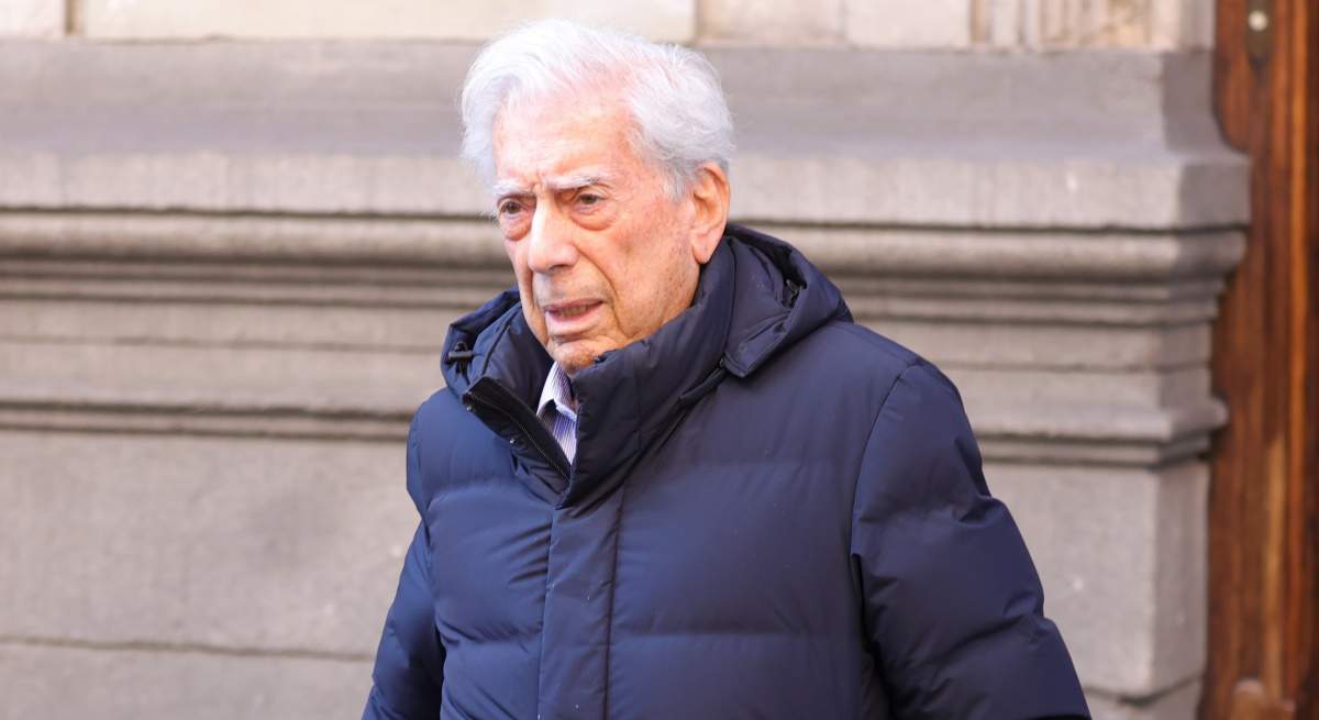 vargas-llosa-dardo-1200.jpg