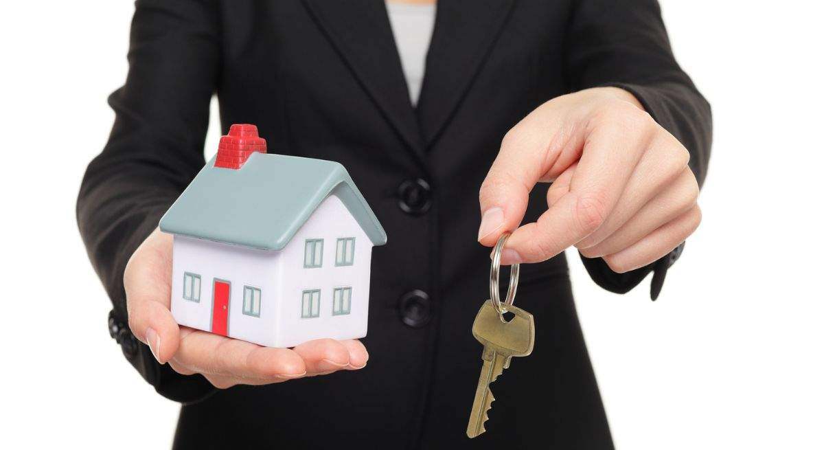 Así podrás encontrar las mejores ofertas inmobiliarias: pisos de bancos, pisos heredados, casas prefabricadas...