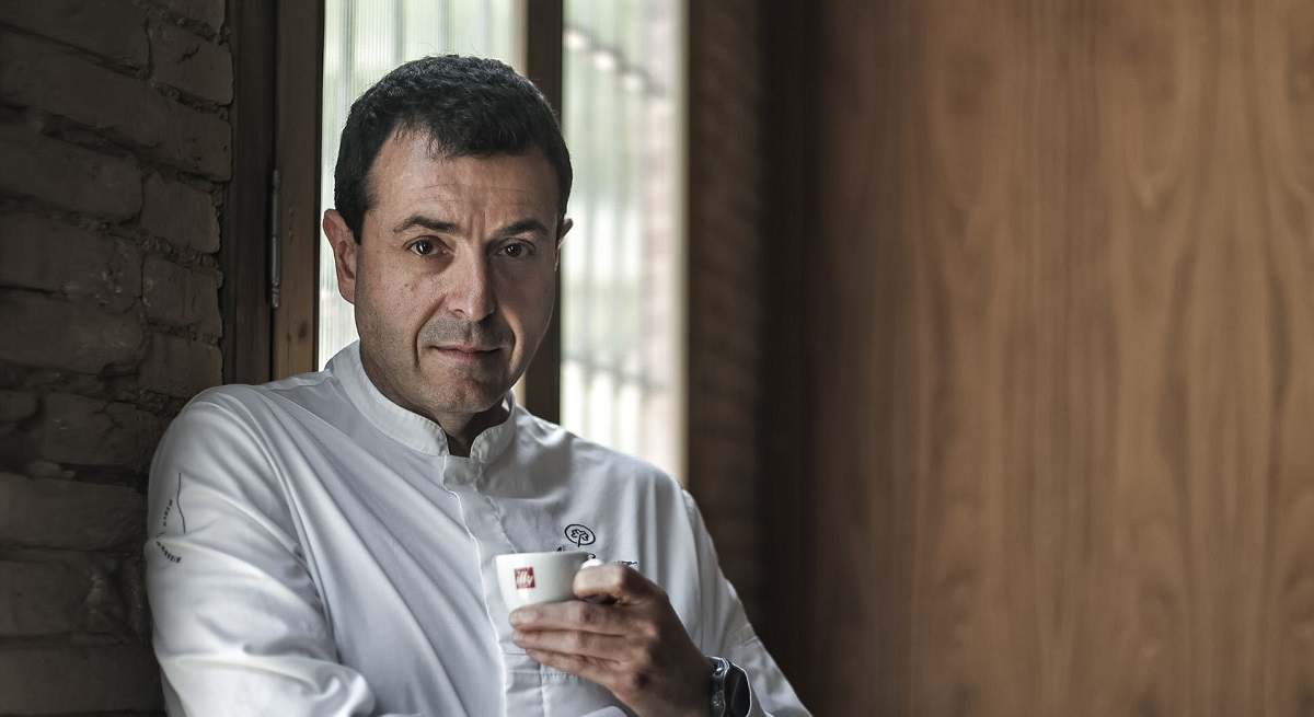 thumbnail_Ricard-Camarena-portrait.jpg