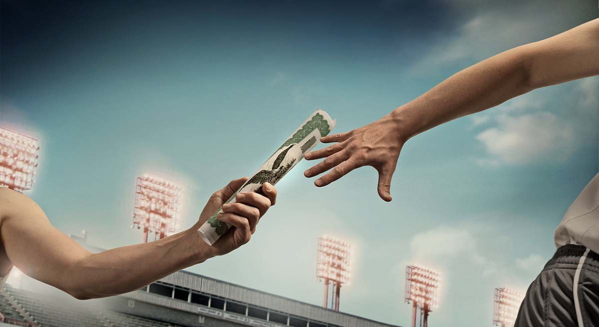 Carrera de Relevos con un dólar