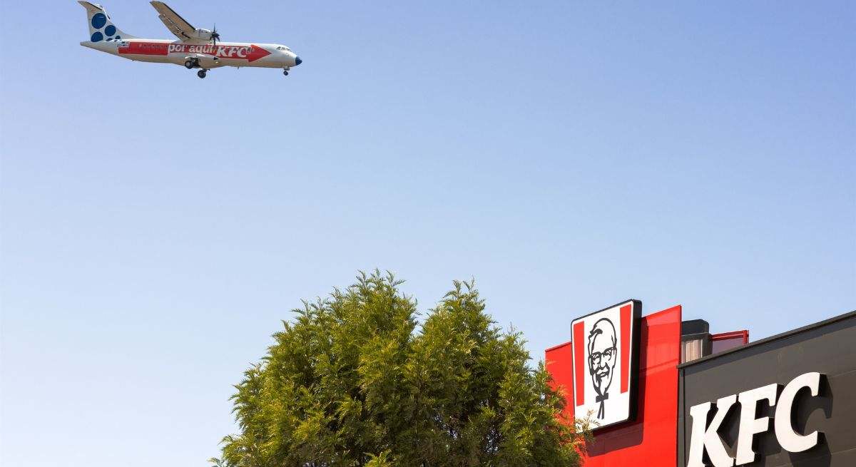 KFC-avion-restaurante-nuevo-EP.jpg